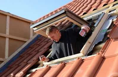 Pose de fenêtres de toit Velux à Colombiès